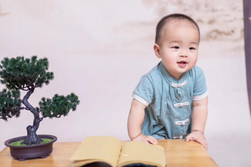 昌邑宝宝爱吐奶是什么原因
